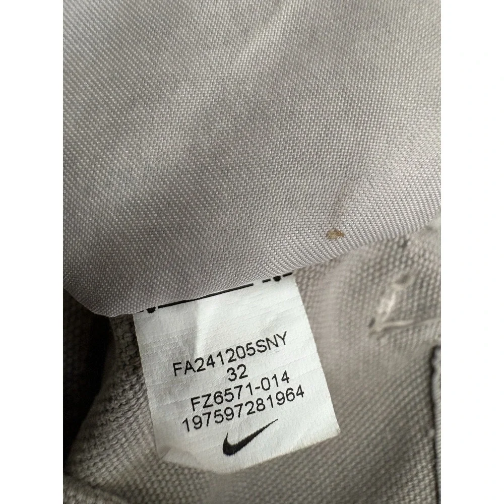 NEW Nike Life Hemp Cargo Shorts FZ6571-014 Men's Size 32 MSRP $95 Hiking Shorts